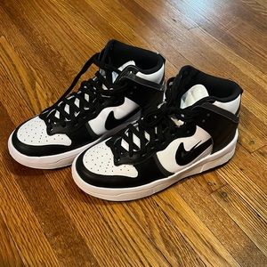 Brand new never worn Nike Low Dunks